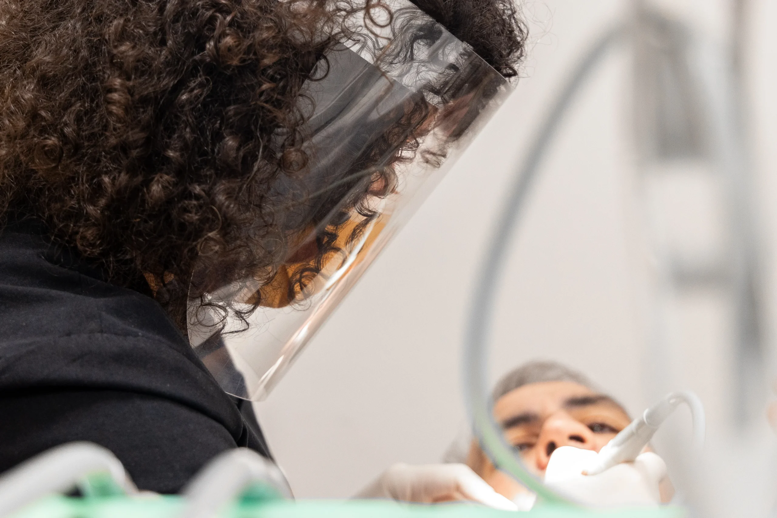 Sensibilidad dental, que lo causa y que tratamientos tenemos